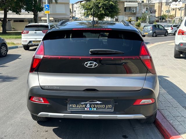 יונדאי באיון