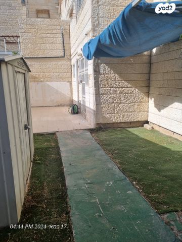 דירת גן, אריה אלטמן 18, פסגת זאב, ירושלים