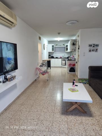 דירת גן, אריה אלטמן 18, פסגת זאב, ירושלים