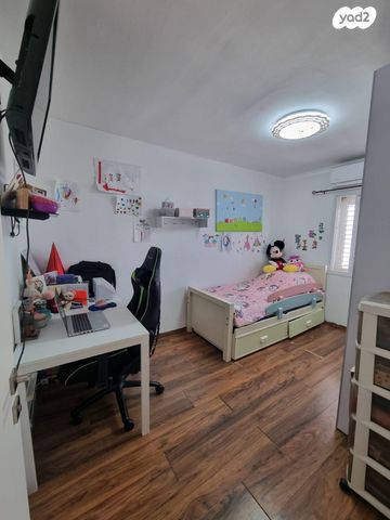 דירה, הטייסים 13, תל גיבורים, חולון