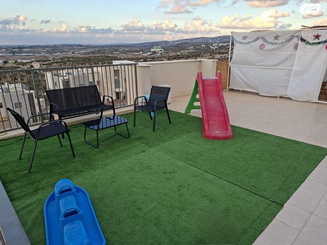 גג/ פנטהאוז, איבי נחל 1, אבני חפץ, אבני חפץ