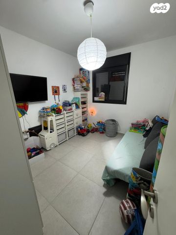 דירה, יוסי בנאי 85, פסגות אפק, ראש העין