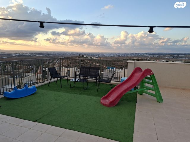 גג/ פנטהאוז, איבי נחל 1, אבני חפץ, אבני חפץ