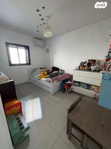 דירה, יוסי בנאי 85, פסגות אפק, ראש העין