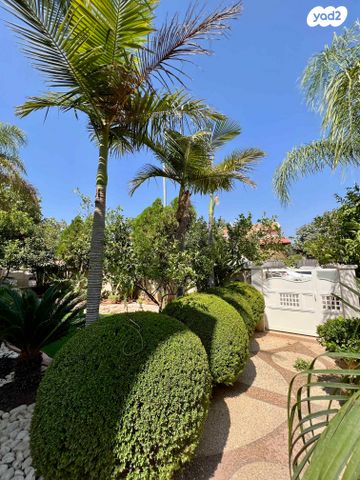 דירת גן, אדרת, אדרת, אדרת