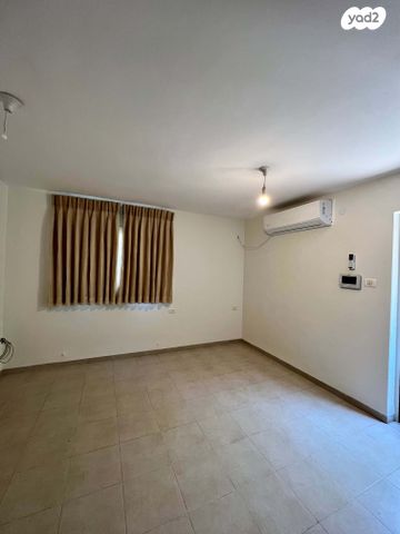 דירת גן, אדרת, אדרת, אדרת