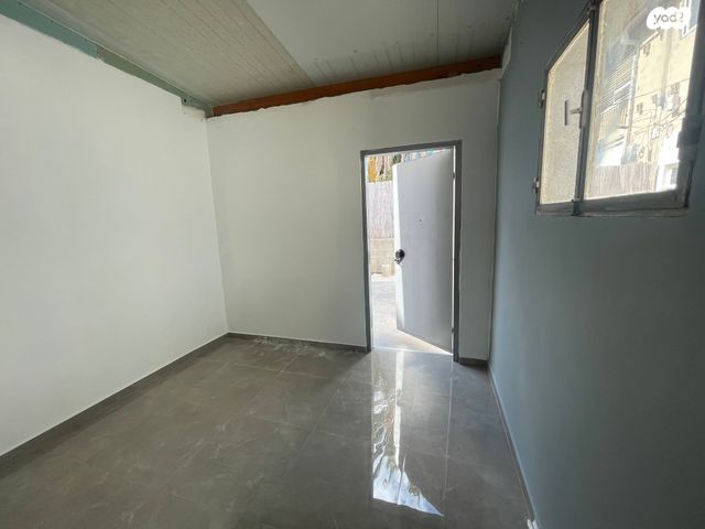 דירת גן, מקס וג'סי כהן 5, ג'סי כהן, חולון