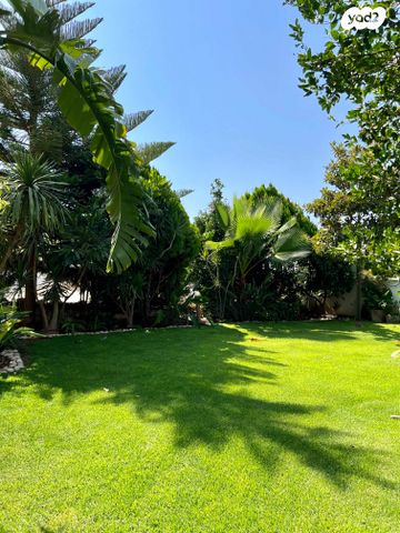 דירת גן, אדרת, אדרת, אדרת