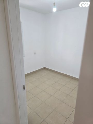 דירה, יהודה המכבי 29, טרומפלדור, נהריה