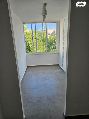 דירה, קיבוץ גלויות 5, תל גנים, גבעתיים