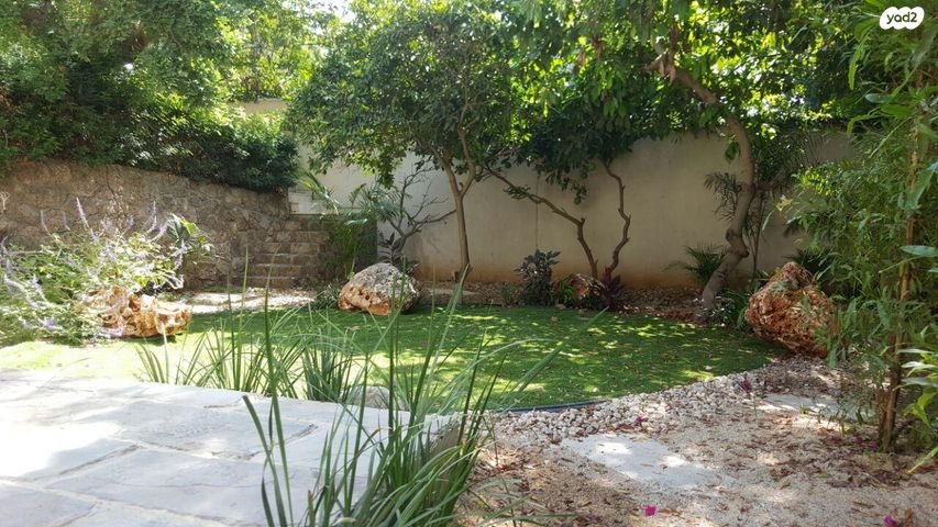 בית פרטי/ קוטג', הנשיא יצחק בן צבי 81, הרצליה פיתוח, הרצליה