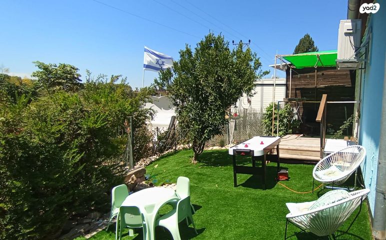 דו משפחתי, נשרים 377, מרום כנען איביקור, צפת