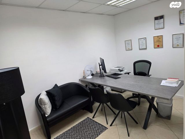 משרדים, הנופר 1, אזור תעשייה קרית אתגרים, רעננה