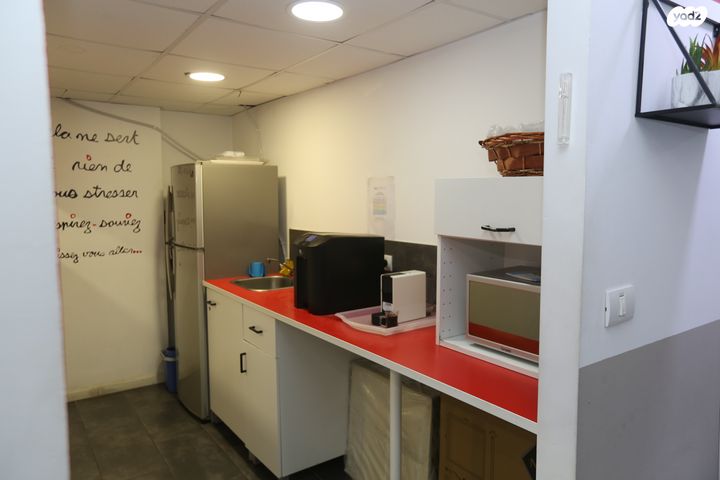 משרדים, הנופר 1, אזור תעשייה קרית אתגרים, רעננה