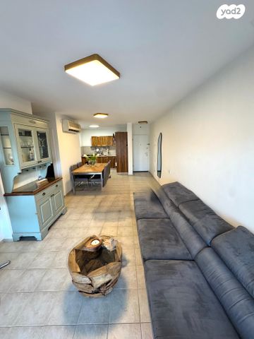 דירה, שמחה הולצברג 16, נאות שמיר, רמלה