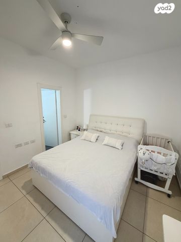 דירה, צור הדסה