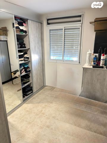 דירה, שמחה הולצברג 16, נאות שמיר, רמלה