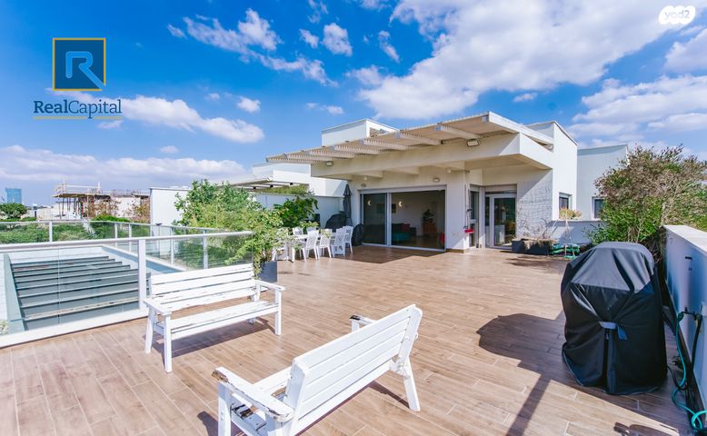 גג/ פנטהאוז, הוד השרון