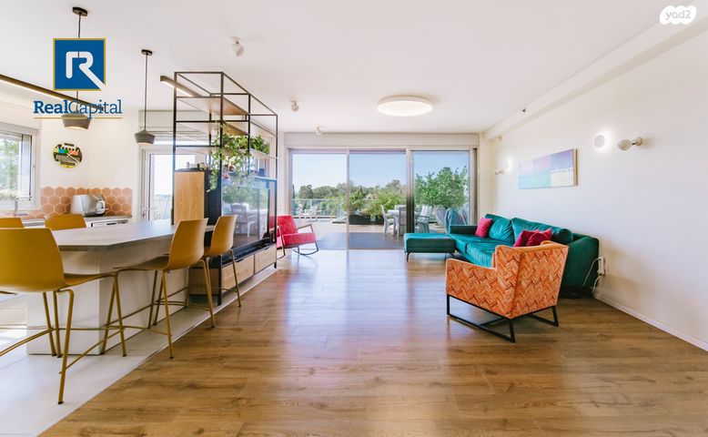 גג/ פנטהאוז, הוד השרון