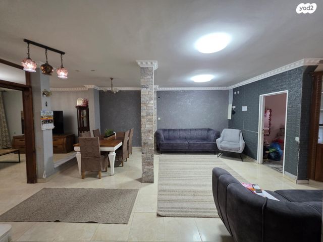 דו משפחתי, זיגלבוים, נווה אלון, לוד