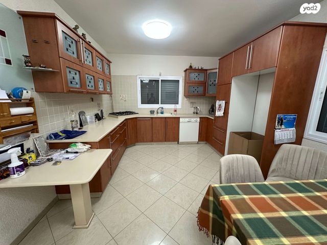 גן יבנה מערב