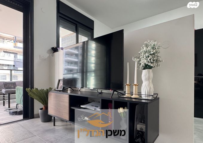 דירה, יעקב דורי, רמלה