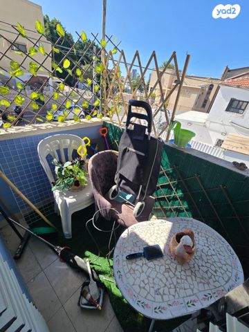 דירה, השלושה 49, עמידר, בת ים