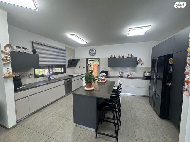 בית פרטי/ קוטג', פרוד