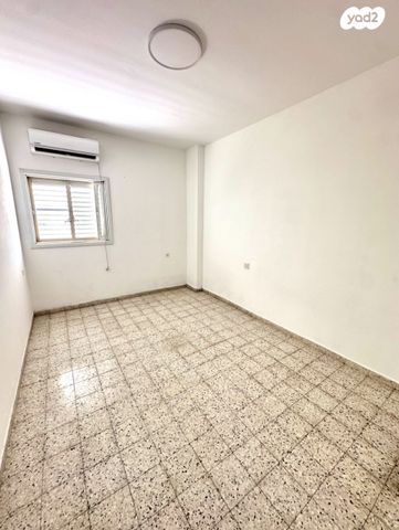 דירה, שחרית, מרכז, הרצליה