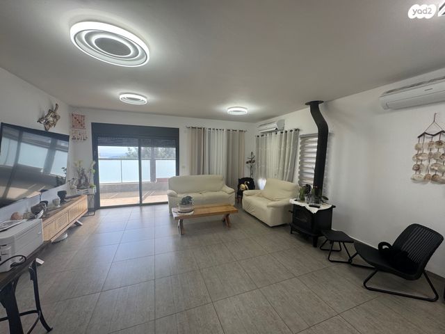 בית פרטי/ קוטג', פרוד