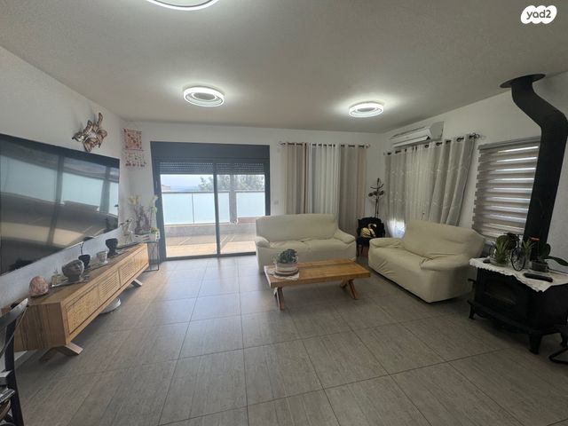 בית פרטי/ קוטג', פרוד