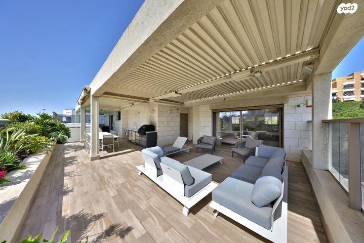 גג/ פנטהאוז, אחוזה, חיפה