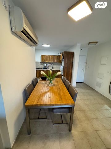 דירה, שמחה הולצברג 16, נאות שמיר, רמלה