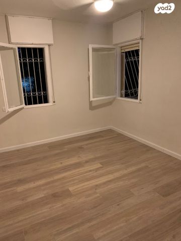 דירה, יהודה בורלא 24, רמות רמז, חיפה