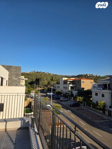 גג/ פנטהאוז, בצל האורנים, קרית טבעון