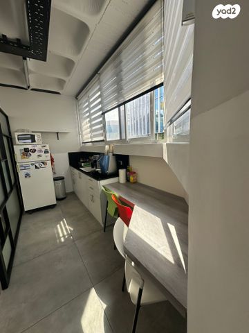 משרדים, רעננה