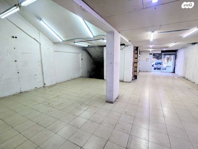 חנויות/ שטח מסחרי, הראשונים 26, רובע א', אשדוד