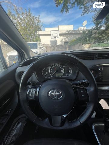 מודעת רכב טויוטה יאריס