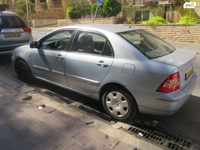 טויוטה קורולה
