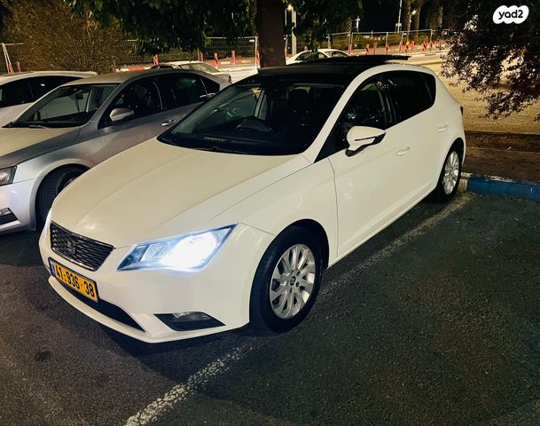 מודעת רכב סיאט לאון