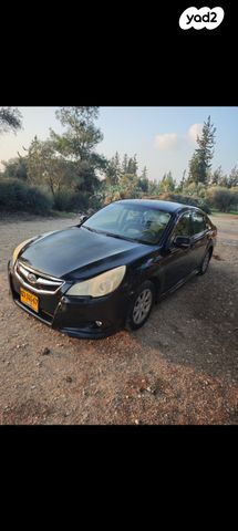 סובארו B4/לגאסי