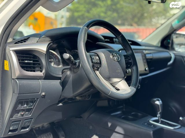 טויוטה היילקס