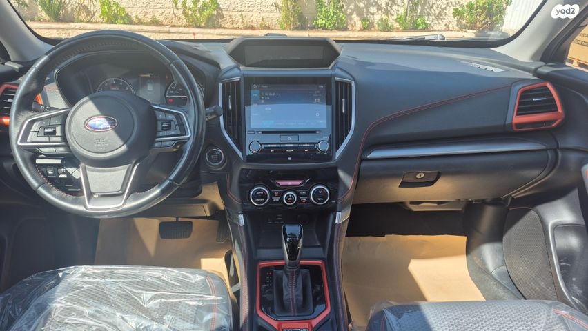 סובארו פורסטר