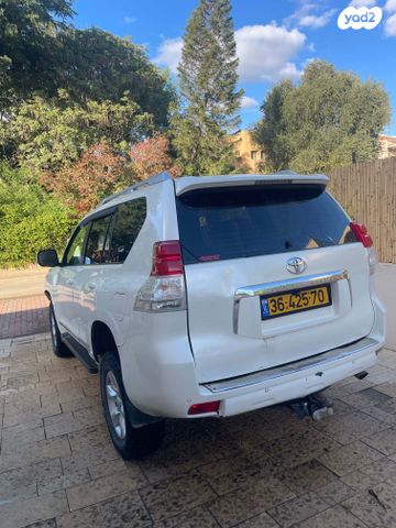 טויוטה לנד קרוזר