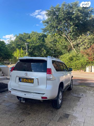 טויוטה לנד קרוזר