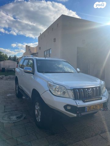 טויוטה לנד קרוזר