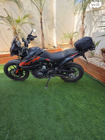 KTM Adventure 390