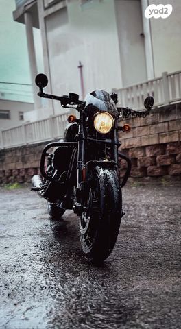 מודעת רכב הרלי דיווידסון סטריט רוד 750