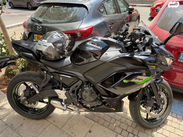 קאוואסאקי נינג'ה 650