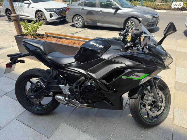 מודעת רכב קאוואסאקי נינג'ה 650